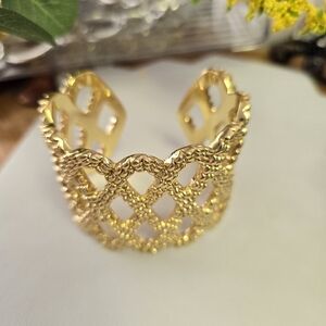 Lilly Pulitzer gold cuff bracelet